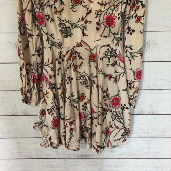 UO Ecote Rosalinda Floral Long Sleeve Dress 4 - Picture 7 of 7